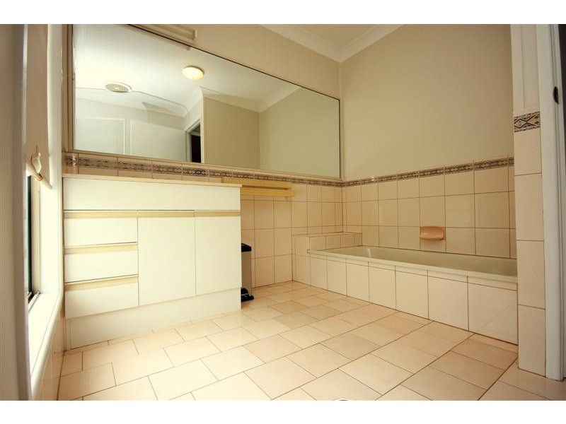 33 Burke Street, Dalby QLD 4405