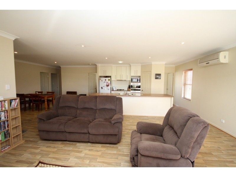 16 Branch Creek Road, Dalby QLD 4405