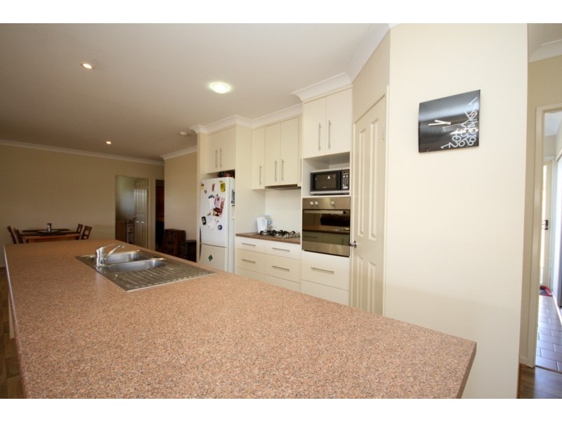 16 Branch Creek Road, Dalby QLD 4405