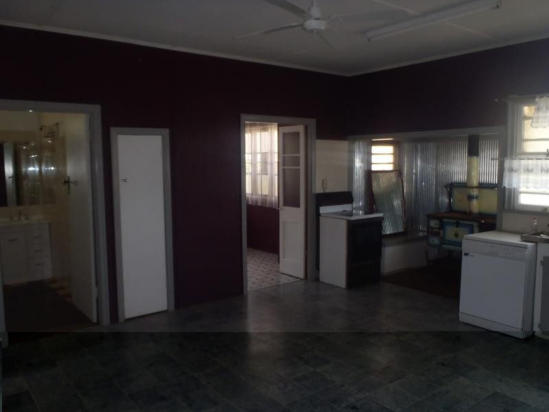 5 Railway Street, Bowenville QLD 4404