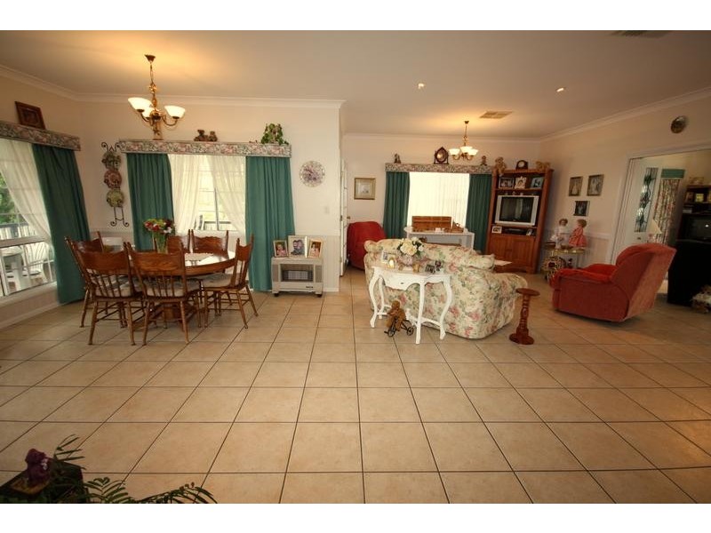 22 Weale Street, Dalby QLD 4405