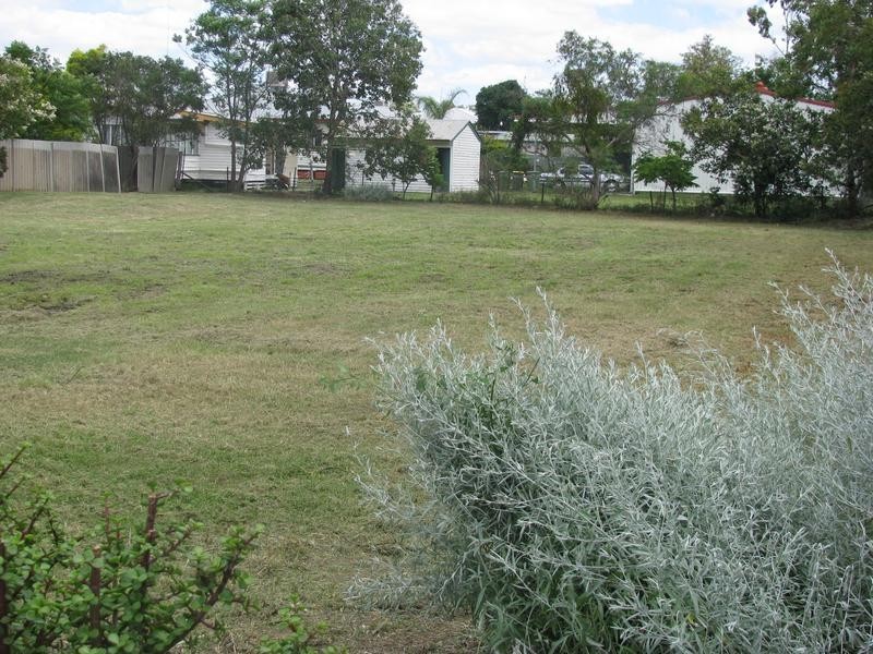 18 Arthur Street, Dalby QLD 4405