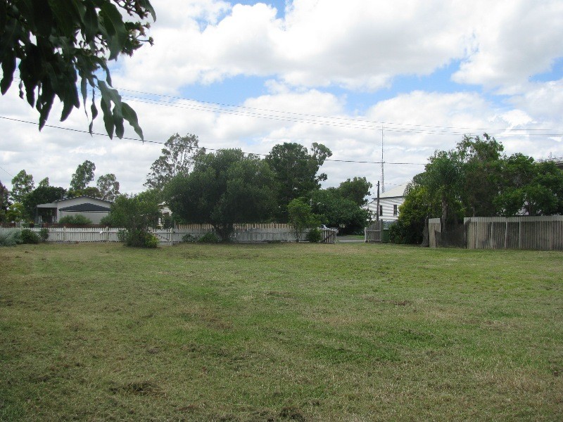18 Arthur Street, Dalby QLD 4405