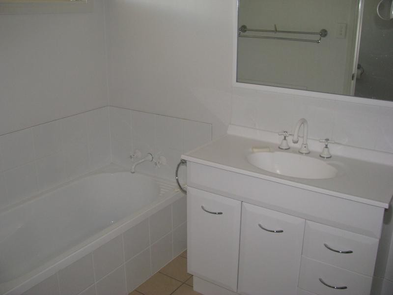 6/51 Edward Street, Dalby QLD 4405