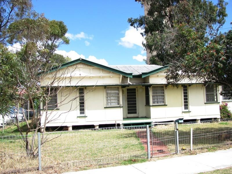 22 Roche Street, Dalby QLD 4405