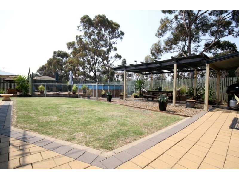 8 Jacaranda Court, Dalby QLD 4405