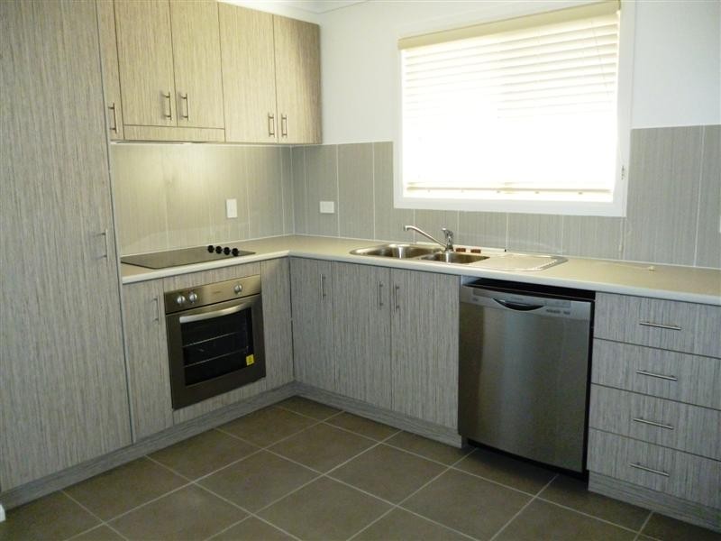 1/18 Myall Street, Dalby QLD 4405