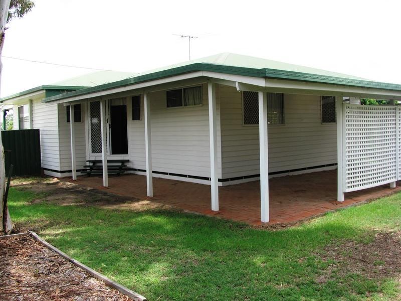 14 Lynette Street, Dalby QLD 4405