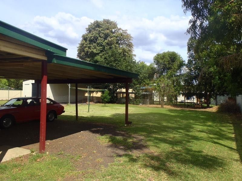 11 Clark Street, Dalby QLD 4405