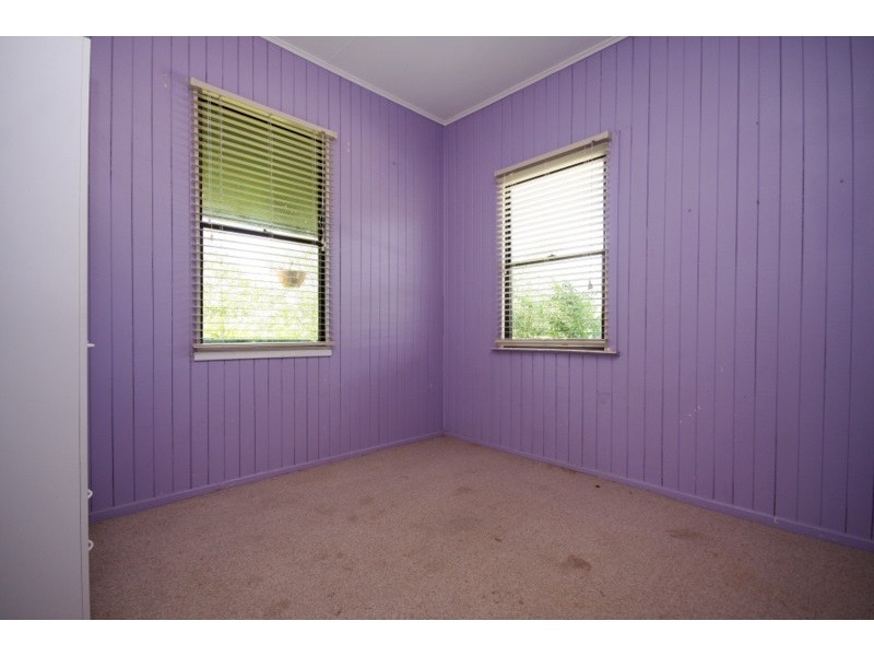 4 Amelia Street, Dalby QLD 4405