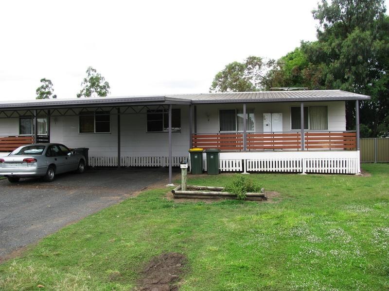 2/85 Myall street, Dalby QLD 4405