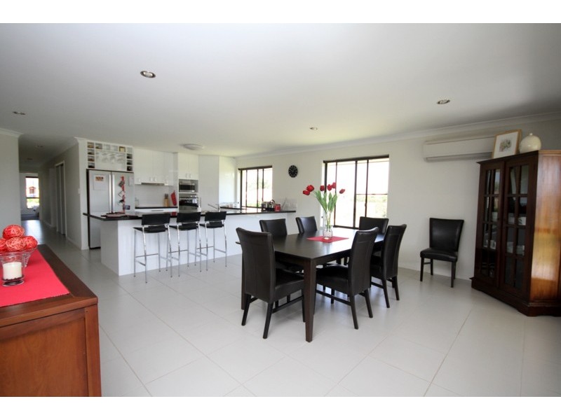 37 Southern Cross Drive, Dalby QLD 4405