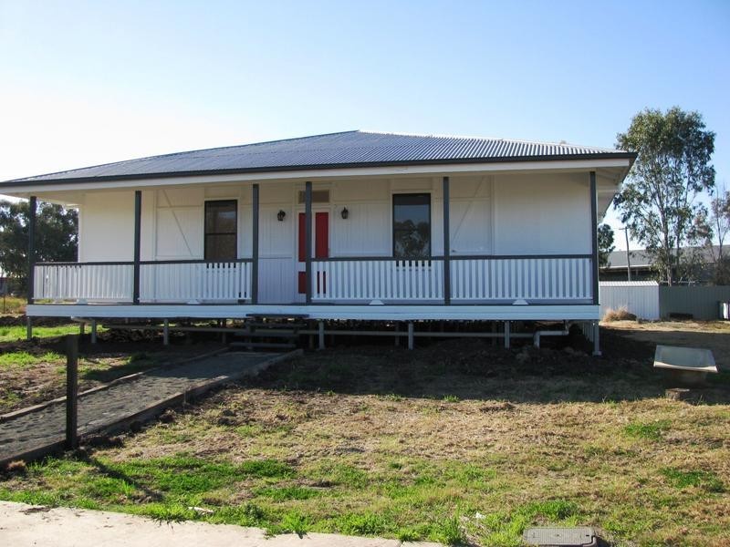 9 Wyley Street, Dalby QLD 4405