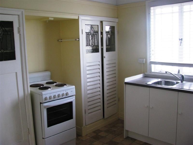 1 Scarlet Street, Dalby QLD 4405