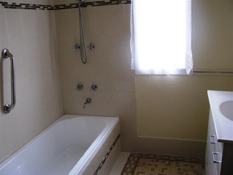 1 Scarlet Street, Dalby QLD 4405