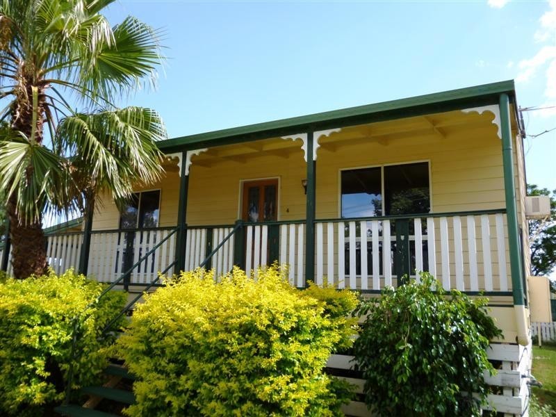 4 Cordella Street, Dalby QLD 4405
