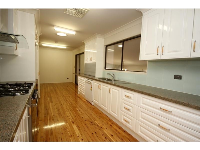 6 Edna Street, Dalby QLD 4405