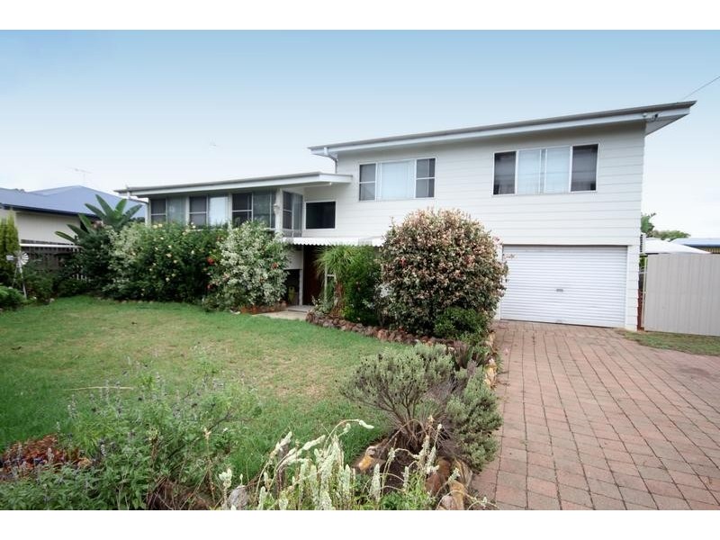 120 Edward Street, Dalby QLD 4405