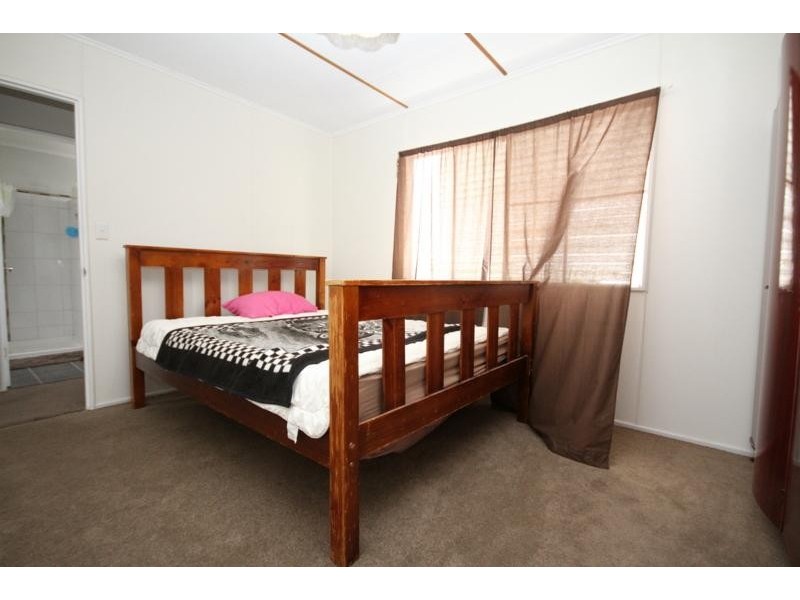 120 Edward Street, Dalby QLD 4405