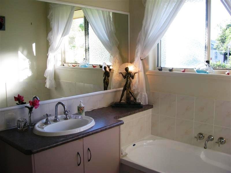 75 Dennis Street, Bell QLD 4408