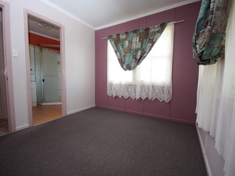 14 Hawthorne Street, Dalby QLD 4405