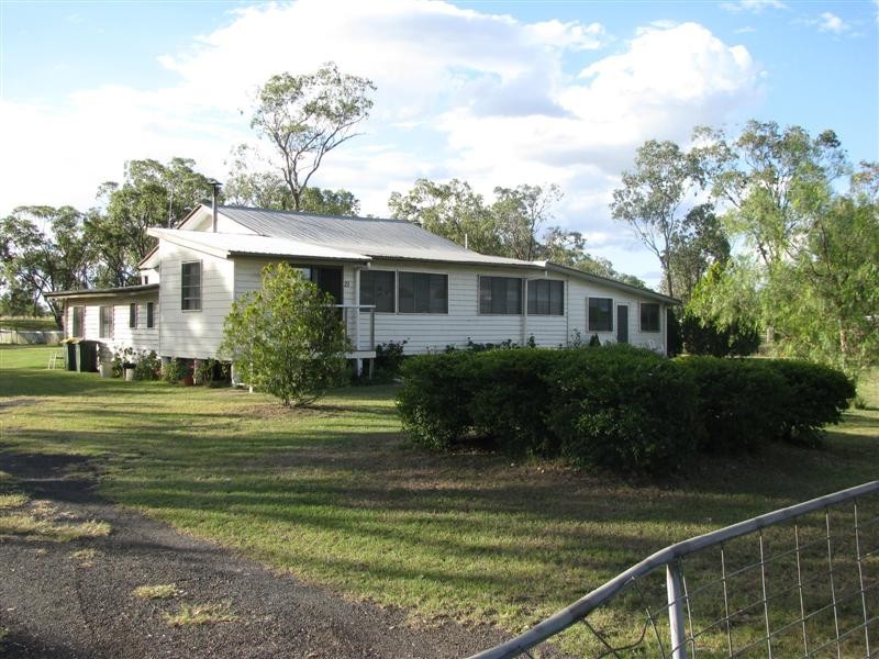 21 Albert Street, Jandowae QLD 4410