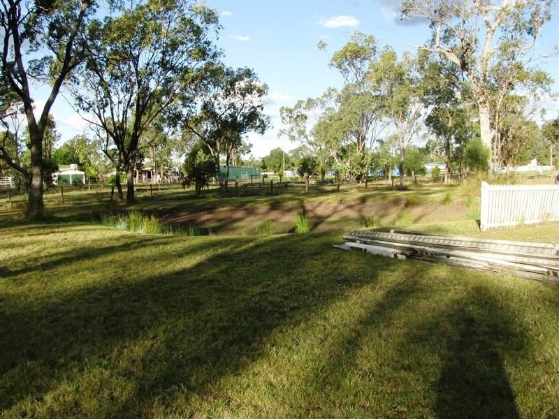 21 Albert Street, Jandowae QLD 4410