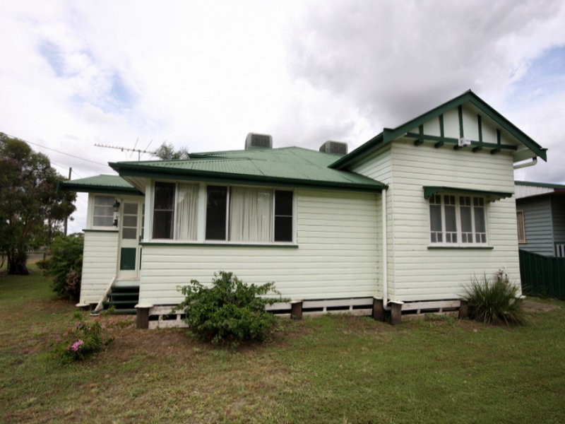 81 Arthur Street, Dalby QLD 4405