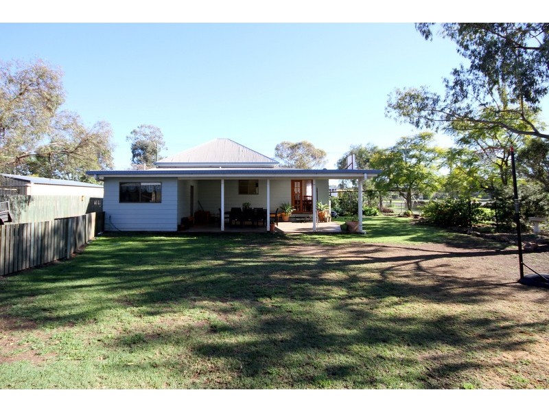95 Condamine Street, Dalby QLD 4405