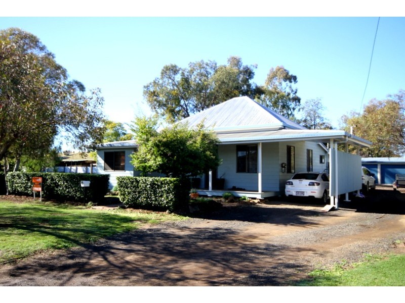 95 Condamine Street, Dalby QLD 4405
