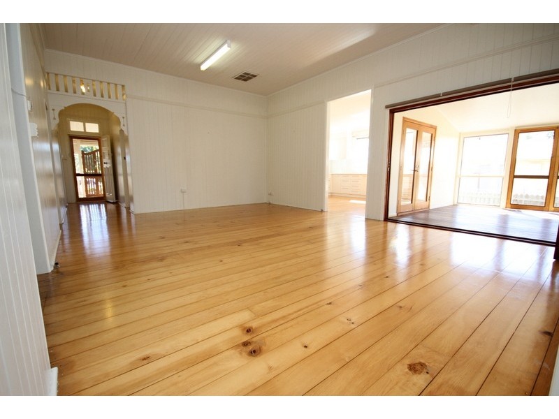 93 Condamine Street, Dalby QLD 4405