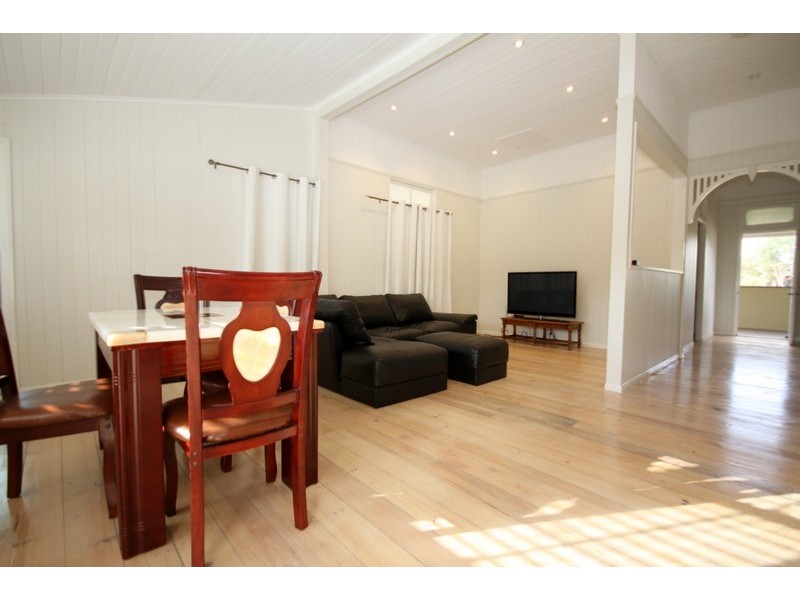 148 Oakwood Street, Dalby QLD 4405