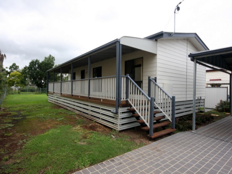 17 Arthur Street, Dalby QLD 4405