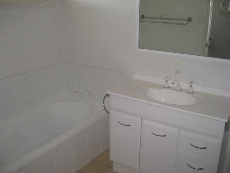 6/51 Edward Street, Dalby QLD 4405