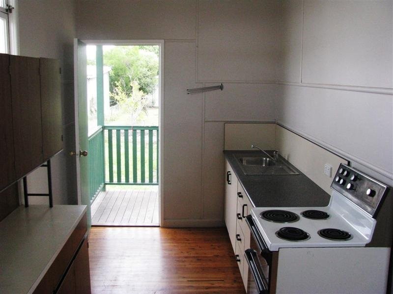 11 Arthur Street, Dalby QLD 4405