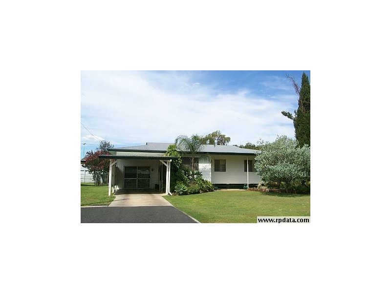 11 Ayrton Street, Dalby QLD 4405