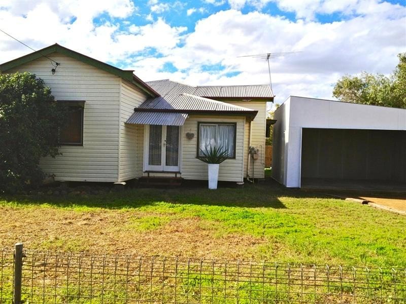23 Bunya Street, Dalby QLD 4405