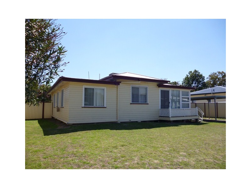 6 Clark Street, Dalby QLD 4405
