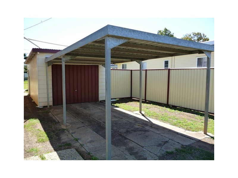 6 Clark Street, Dalby QLD 4405