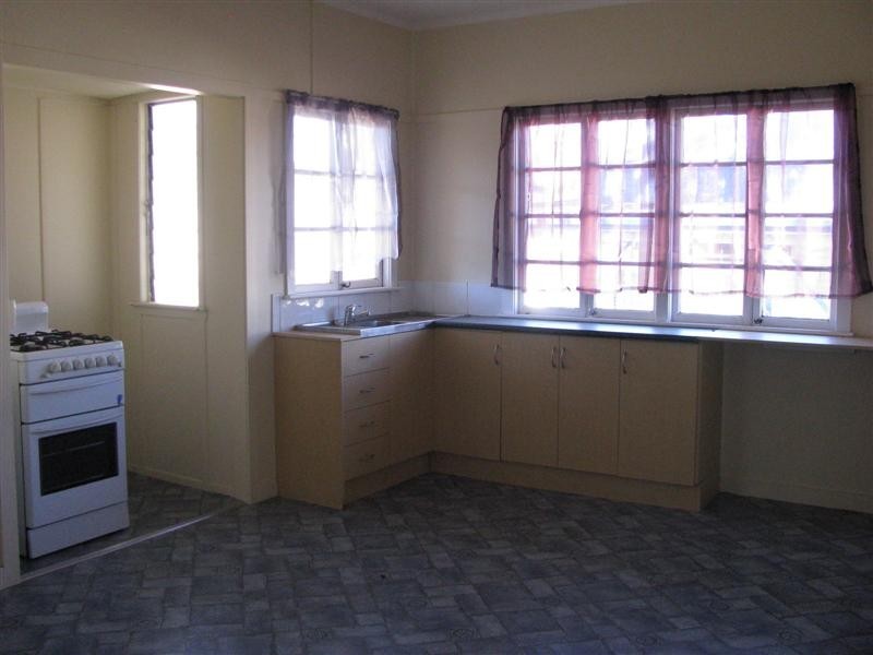 43 Drury Street, Dalby QLD 4405