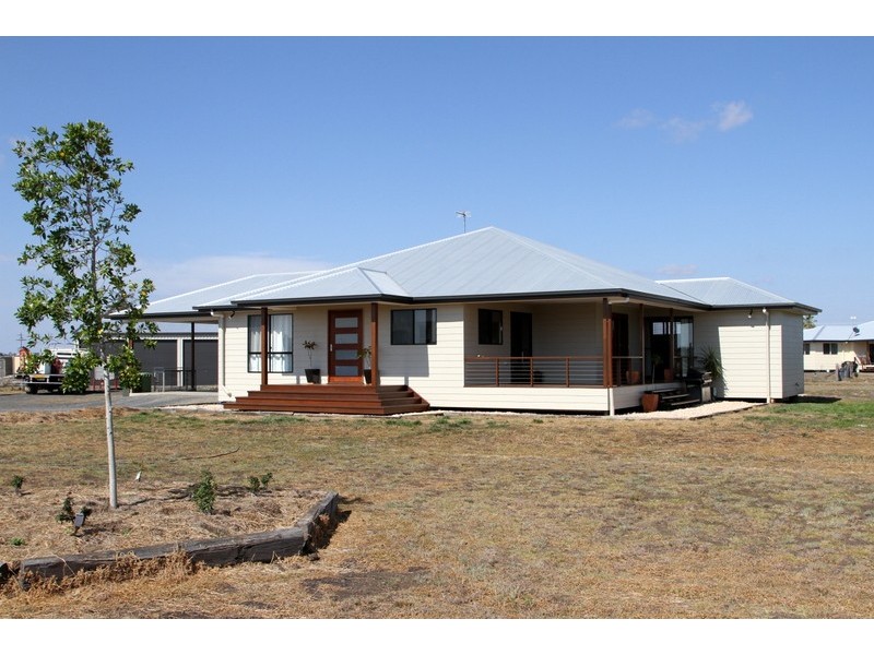 14 Vanessa Drive, Dalby QLD 4405