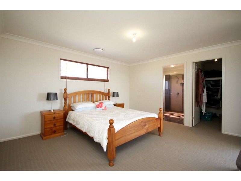 14 Vanessa Drive, Dalby QLD 4405