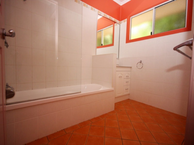 14 Hawthorne Street, Dalby QLD 4405