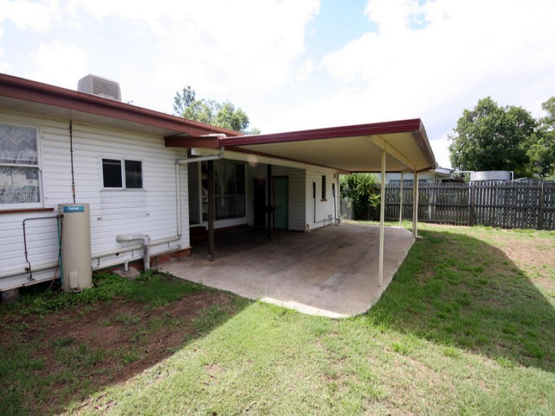 14 Hawthorne Street, Dalby QLD 4405