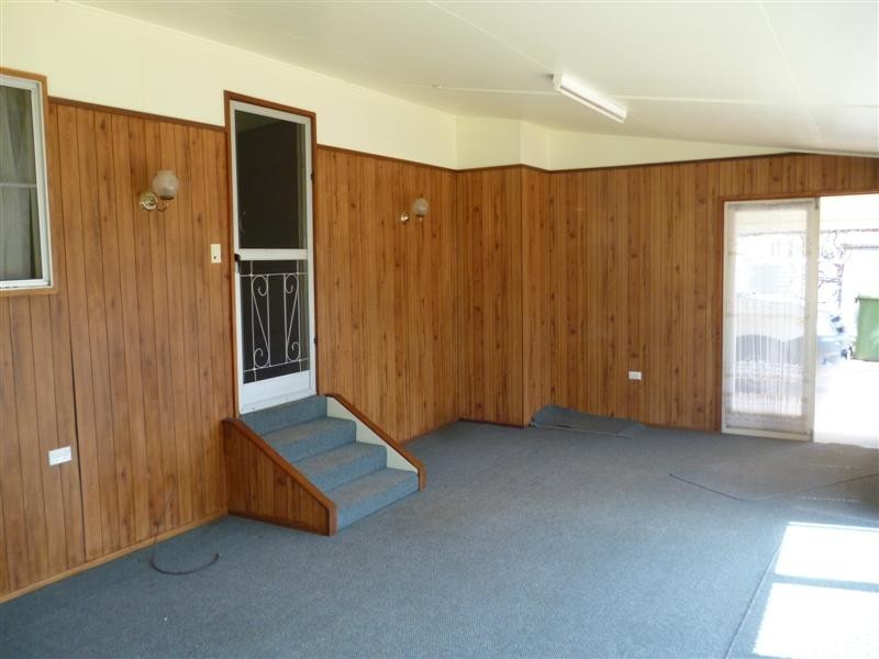 42 Nicholson Street, Dalby QLD 4405