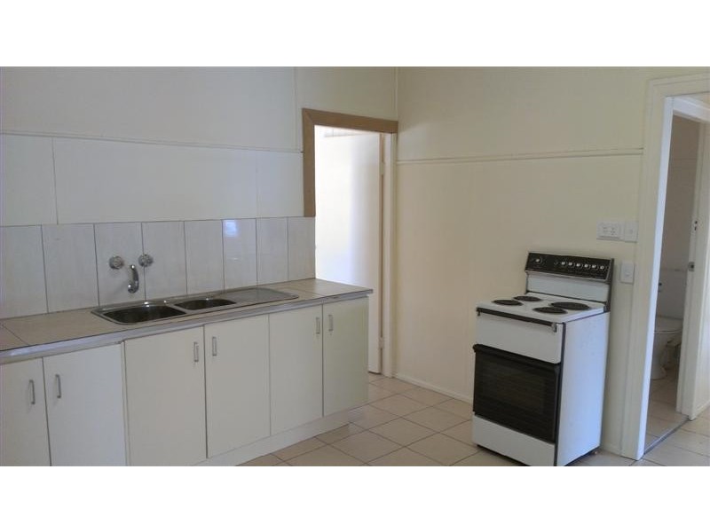 14 Moy Street, Dalby QLD 4405