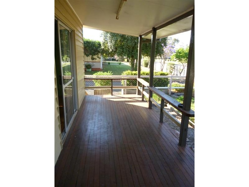 6 Knox St, Dalby QLD 4405