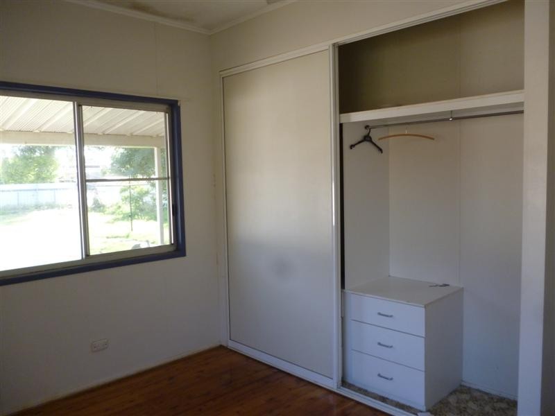 6 Knox St, Dalby QLD 4405