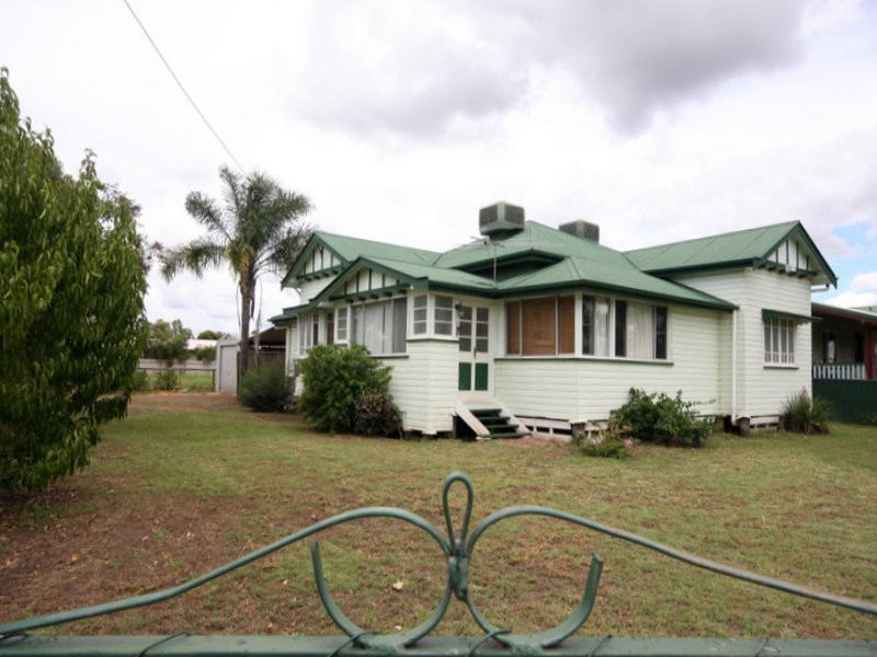 81 Arthur Street, Dalby QLD 4405