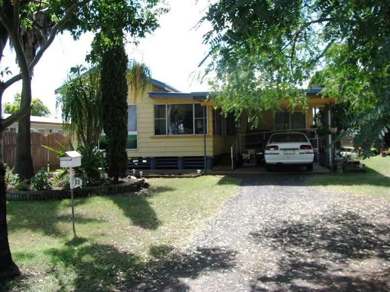 23 Lyndsay Street, Dalby QLD 4405
